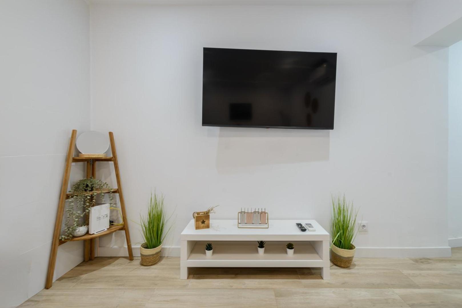 Guestready - Lindo Estudio Cerca Puerta De Toledo Мадрид Екстериор снимка